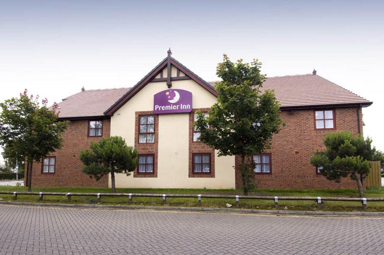 Premier Inn Telford Central Exteriör bild